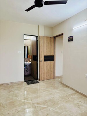 Room in 2 BHK Apartment at Gera Trinity Towers, Kharadi – for Rent