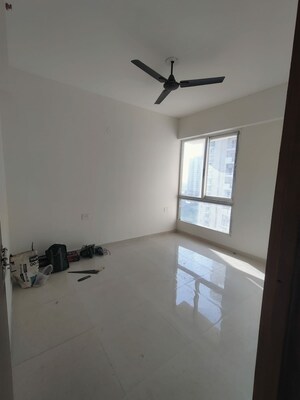 Room in 2 BHK Apartment at Signature The Millennia 2, Sector 37d – for Rent