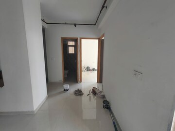 Room in 2 BHK Apartment at Signature The Millennia 2, Sector 37d – for Rent
