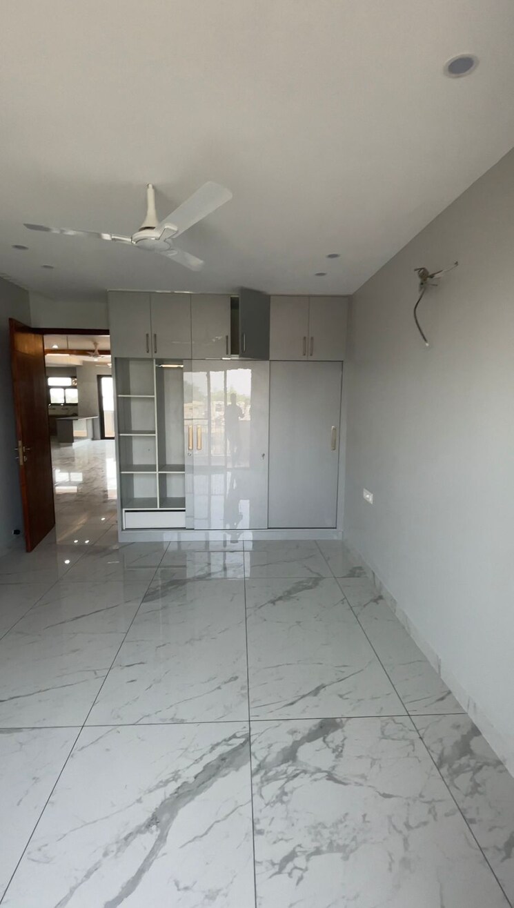 undefined, sector 4 3 Bedroom 2250 Sq.Ft. Builder Floor In Sector 4 Panchkula 9302562