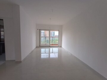Room in 3 BHK Apartment at Vaibhavlaxmi Queens Avenue, Chembur – for Rent