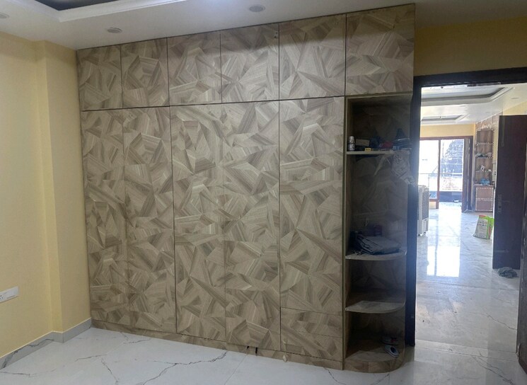 Room, rwa-apartments 3 Bedroom 250 Sq.Mt. Builder Floor In Sector 31 Noida 9302591