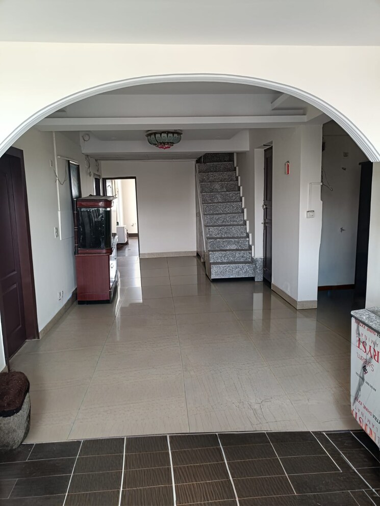 undefined, amrapali-zodiac 5 Bedroom 2175 Sq.Ft. Penthouse In Sector 120 Noida 9302637