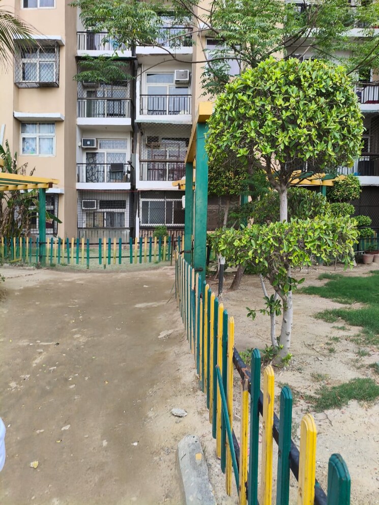 Balcony, amrapali-zodiac 5 Bedroom 2175 Sq.Ft. Penthouse In Sector 120 Noida 9302637