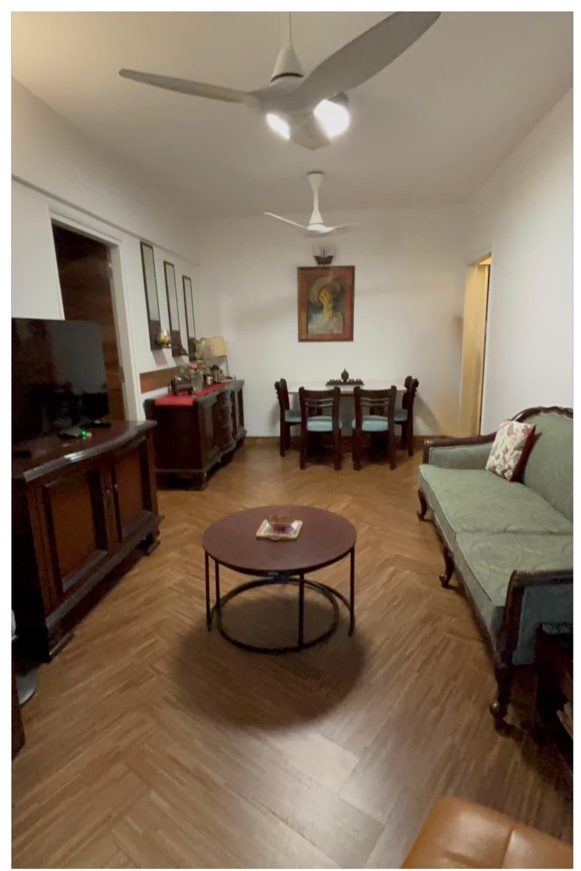 2 BHK 750 Sq.Ft. Apartment in Express Apartment