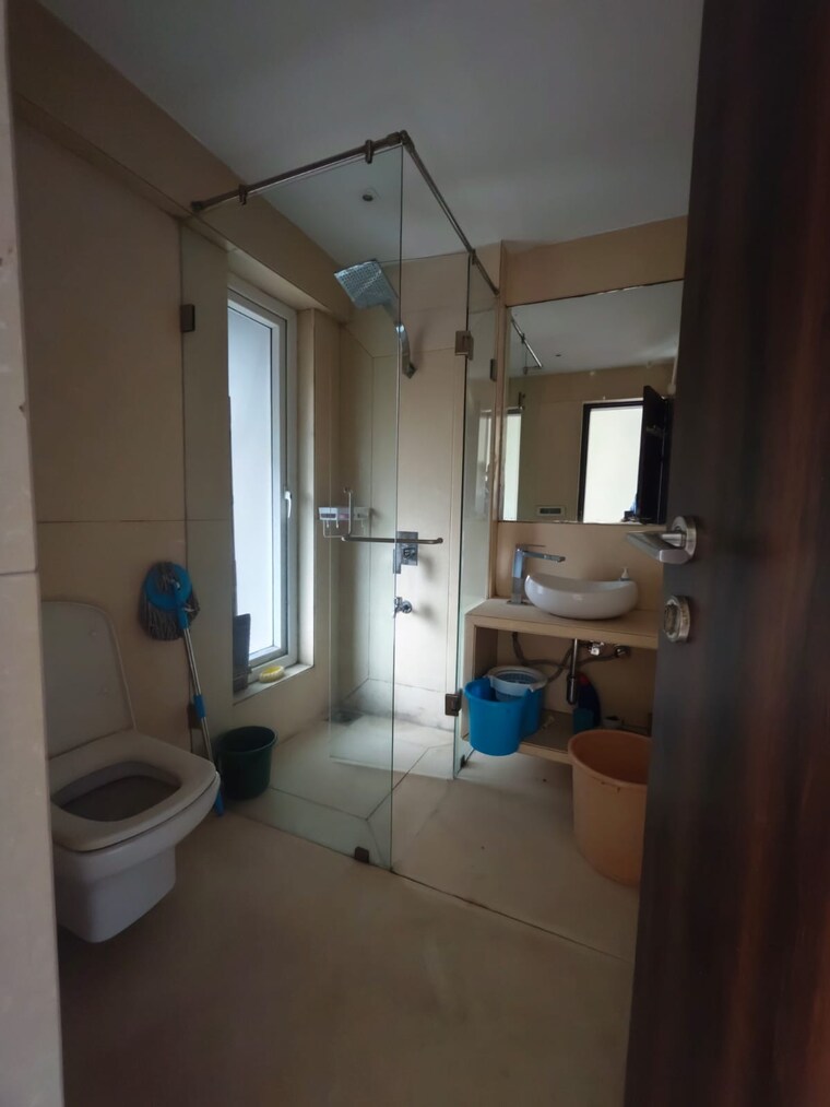 Attached Bathroom, rna-continental 3 Bedroom 1755 Sq.Ft. Apartment In Chembur Mumbai 9302623