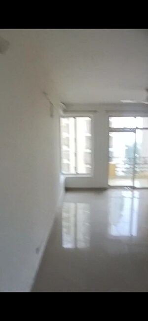 Room in 2 BHK Apartment at Lakshya Height II, Sushant Golf City – for Rent