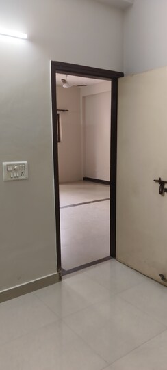 6+ BHK + Pooja Room Villa For Sale in RWA Apartments Sector 53