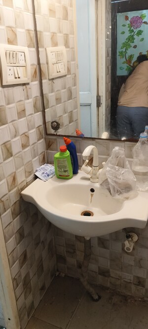 Bathroom in 6+ BHK Villa at RWA Apartments Sector 53, Sector 53 – for Sale