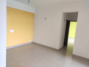 Room in 3 BHK Apartment at Amrapali Crystal Homes, Sector 76 – for Rent