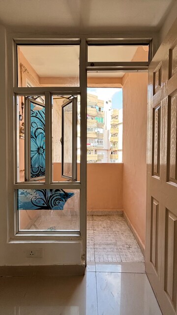 Bedroom in 2 BHK Apartment at Supertech Cape Town, Sector 74 – for Rent