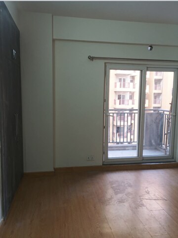 2 BHK Apartment For Rent in Shri Radha Sky Park, Sector 16b Greater Noida