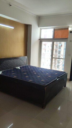 Bedroom in 3 BHK Apartment at Supertech Cape Town, Sector 74 – for Rent