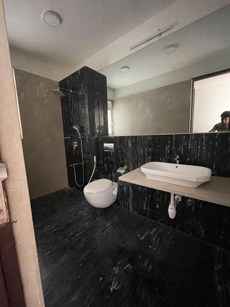 Attached Bathroom, omkar-alta-monte 3 Bedroom 2382 Sq.Ft. Apartment In Malad East Mumbai 9302737