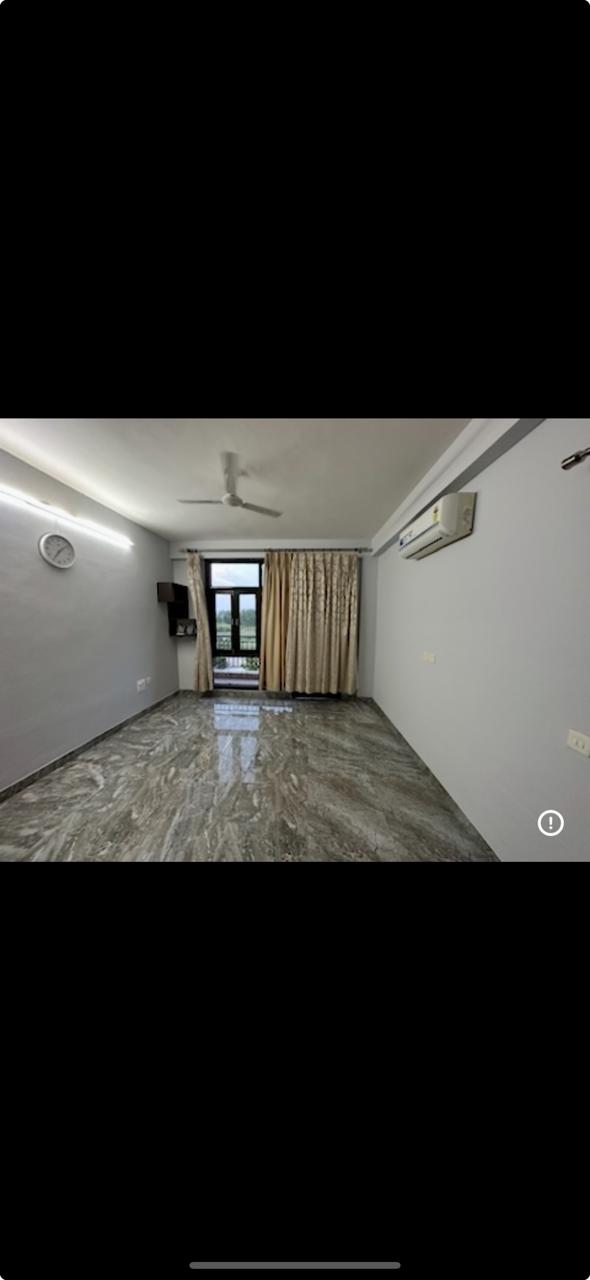 3 BHK + Pooja Room Builder Floor For Rent in Sector 38