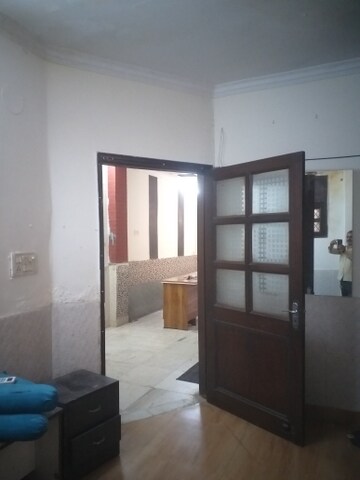 Room in 1.5 BHK Builder Floor at New Rajinder Nagar – for Rent