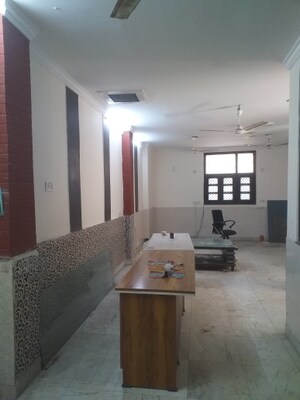 Living Room in 1.5 BHK Builder Floor at New Rajinder Nagar – for Rent