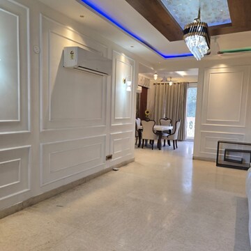 Living Room in 3 BHK Builder Floor at Vipul World Floors, Sector 48 – for Rent