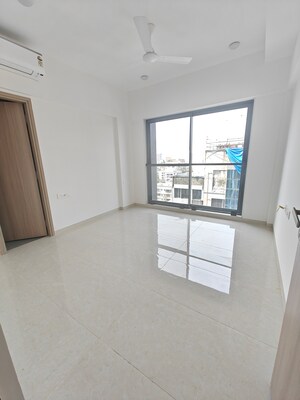 Room in 2 BHK Apartment at Paradigm Nivan, Khar West – for Sale