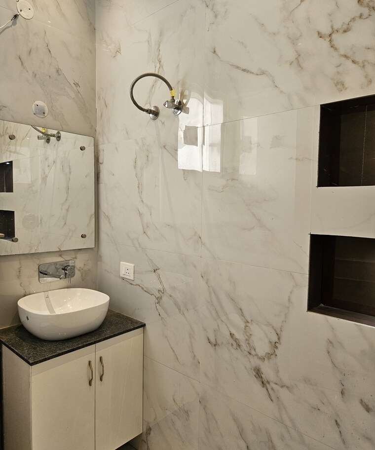 Bathroom, shri-northview-avenue 3 Bedroom 1350 Sq.Ft. Villa In Dyalpur Zirakpur 9302898