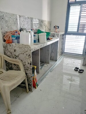 Team Area in 2 BHK Apartment at Bandra West – for Rent