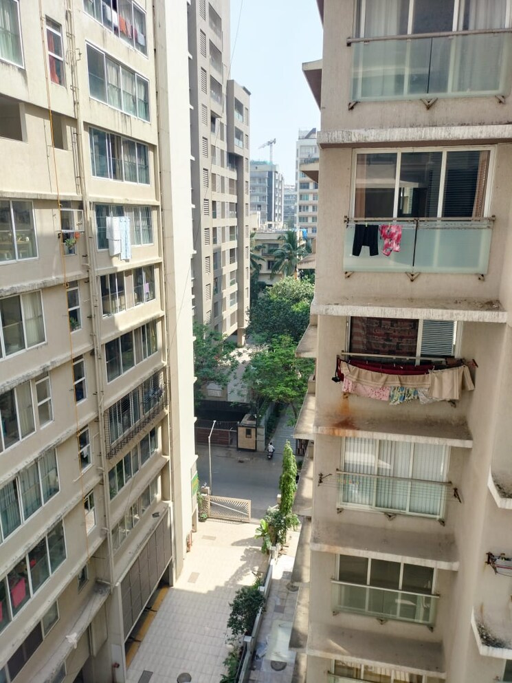 Exterior View, bandra west 2 Bedroom 700 Sq.Ft. Apartment In Bandra West Mumbai 9302913