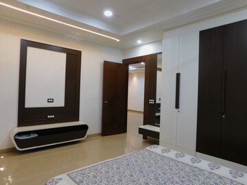 Room in 6+ BHK Villa at Ramprastha Society, Ramprastha Greens – for Sale