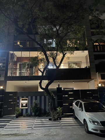 6+ BHK Villa – Exterior View View at Ramprastha Society, Ramprastha Greens - for Sale