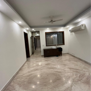 Room in 3 BHK Builder Floor at Navjeevan Vihar – for Rent