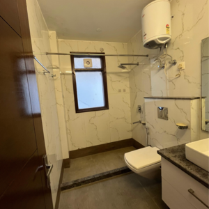 Attached Bathroom in 3 BHK Builder Floor at Navjeevan Vihar – for Rent