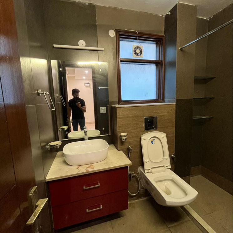 Attached Bathroom, navjeevan vihar 3 Bedroom 2250 Sq.Ft. Builder Floor In Navjeevan Vihar Delhi 9302945