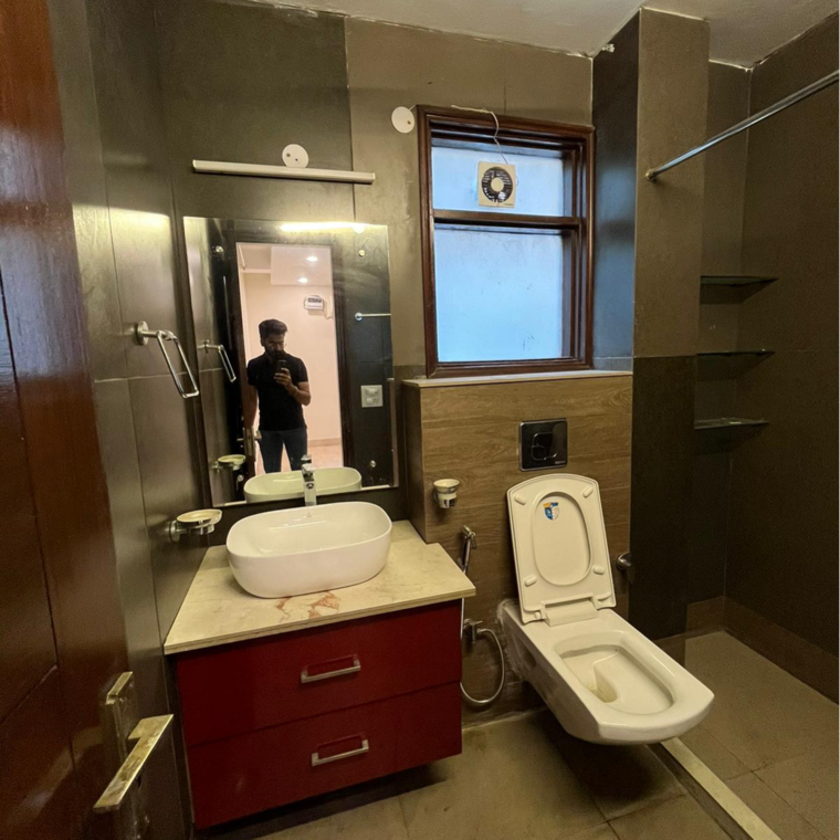 Attached Bathroom, navjeevan vihar 3 Bedroom 2250 Sq.Ft. Builder Floor In Navjeevan Vihar Delhi 9302945