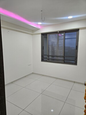 Room in 3 BHK Apartment at Naranpura – for Rent