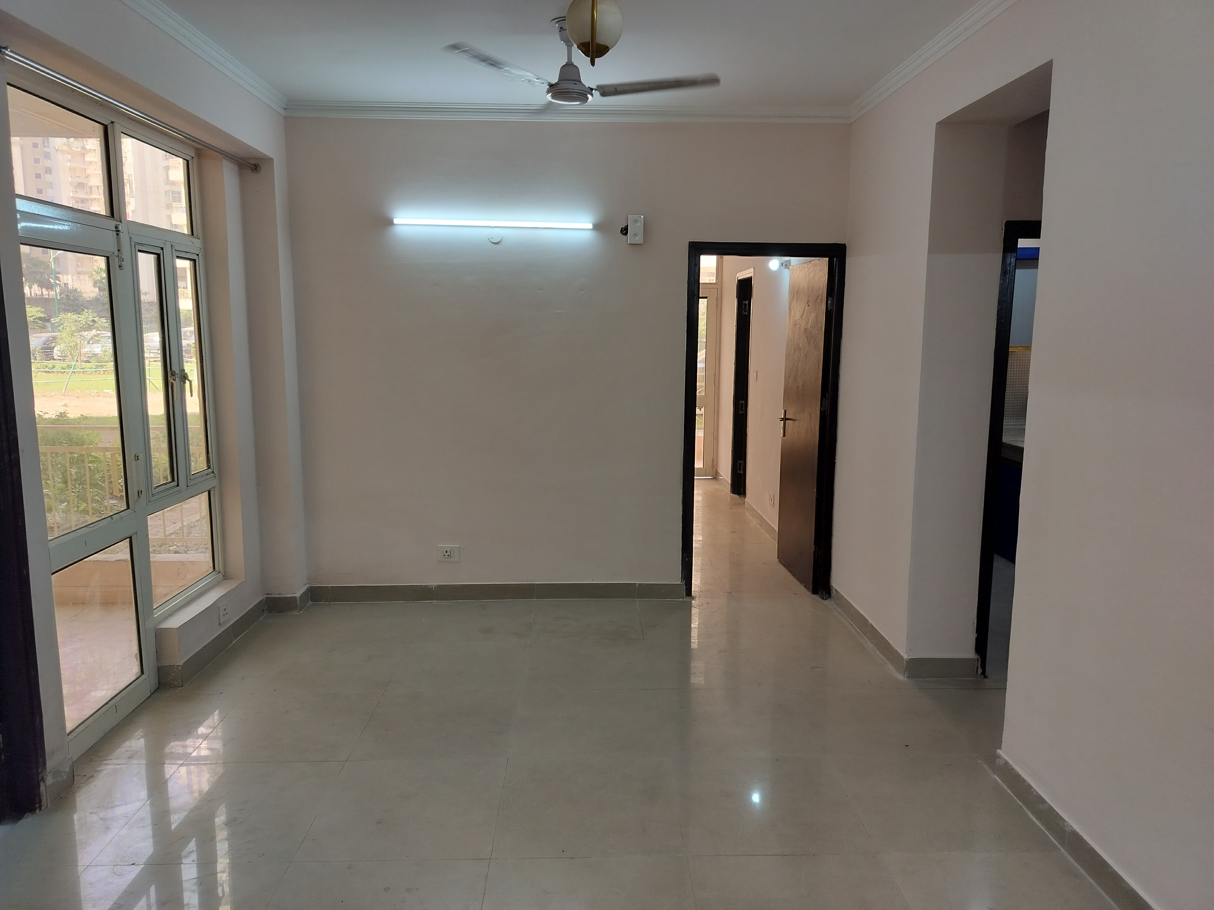 2 BHK Apartment For Rent in Supertech Ecovillage I