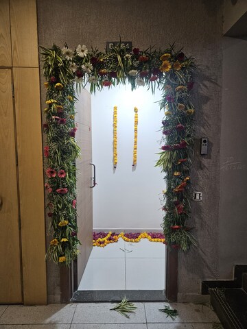 3 BHK Apartment – Entrance View at Naranpura - for Rent