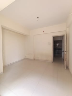 Room in 1 BHK Apartment at Amar Raj Vaibhav NX, Dombivli West – for Rent