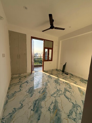 Room in 1 BHK Builder Floor at Chattarpur – for Rent