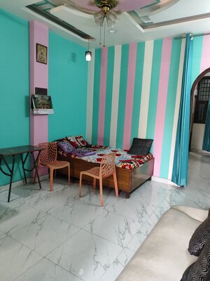 Living Room in 1.5 BHK Independent House at RWA Apartments Sector 30, Sector 30 – for Rent