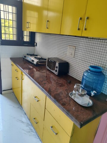 Master Bedroom in 1.5 BHK Independent House at RWA Apartments Sector 30, Sector 30 – for Rent