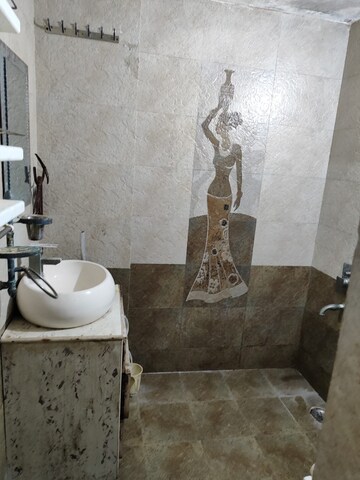 Bathroom in 1.5 BHK Independent House at RWA Apartments Sector 30, Sector 30 – for Rent