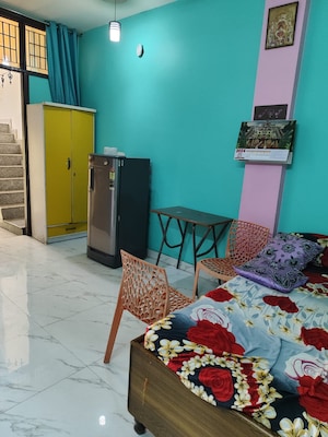 Bedroom in 1.5 BHK Independent House at RWA Apartments Sector 30, Sector 30 – for Rent