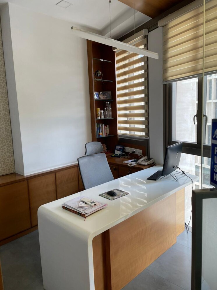 undefined, mg road Commercial Office Space 1200 Sq.Ft. In Mg Road Indore 9303060