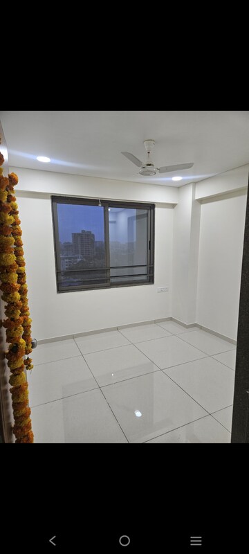 Room in 3 BHK Apartment at Sparsh Ekaya, Naranpura – for Rent