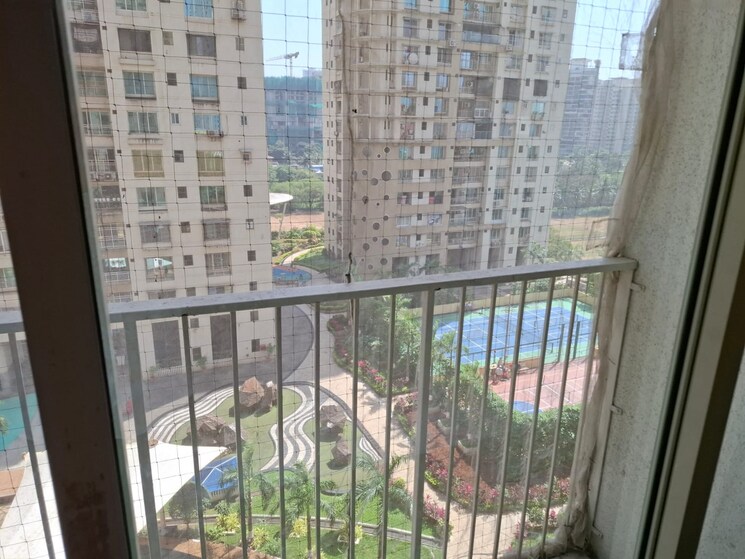 Balcony, rustomjee-ozone 2 Bedroom 1045 Sq.Ft. Apartment In Goregaon West Mumbai 9303138