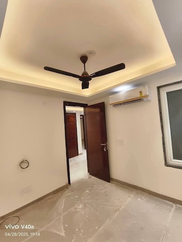 Room in 3 BHK Apartment at Anant Raj Ashok Estate, Sector 63a – for Sale
