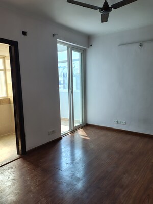 Furnished Amenities in 3 BHK Apartment at Amrapali Leisure Park, Amrapali Leisure Valley – for Rent