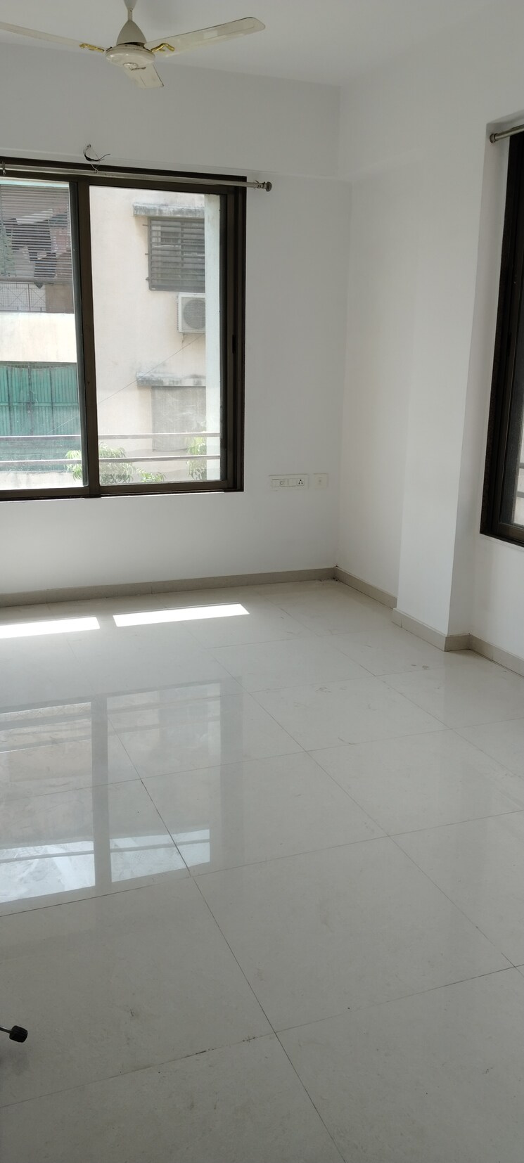 Room, satellite 2 Bedroom 1143 Sq.Ft. Builder Floor In Satellite Ahmedabad 9303209