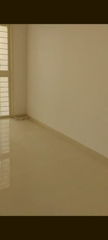 Room in 3 BHK Apartment at Goel Ganga Altus, Kharadi – for Rent
