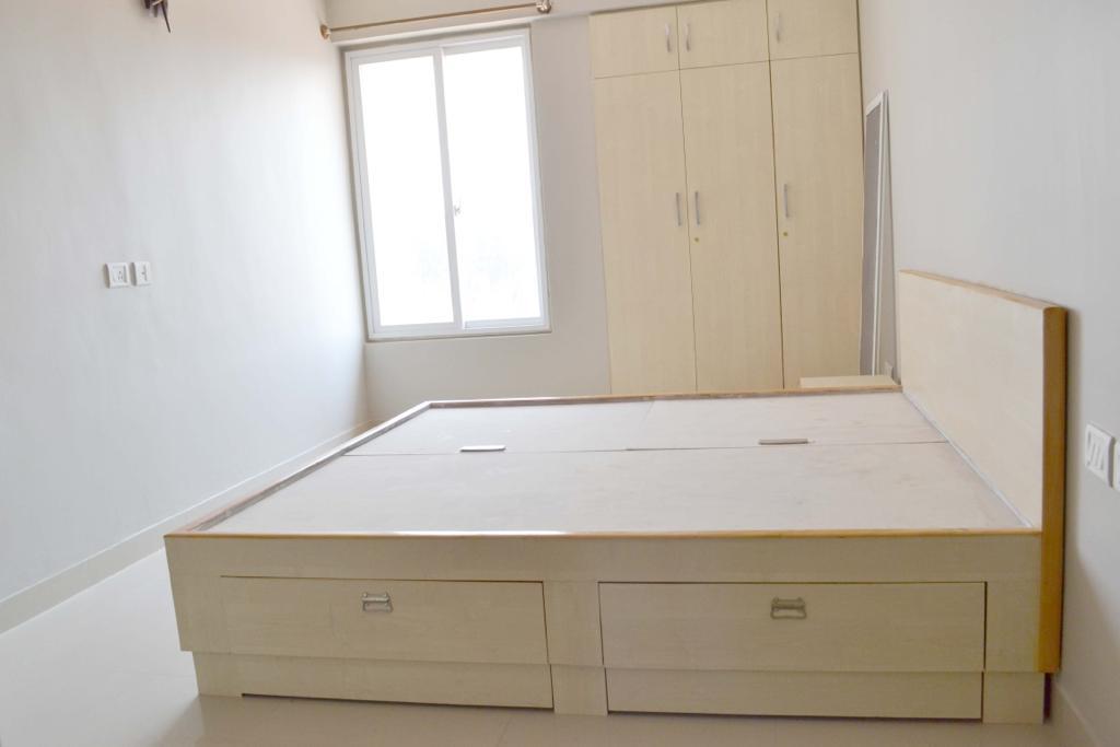 4 BHK 2374 Sq.Ft. Apartment in Unishire The Ledge