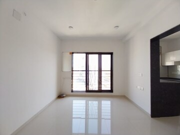 Room in 1 BHK Apartment at Lalani Velentine Apartment 1 Wing D, Malad East – for Sale